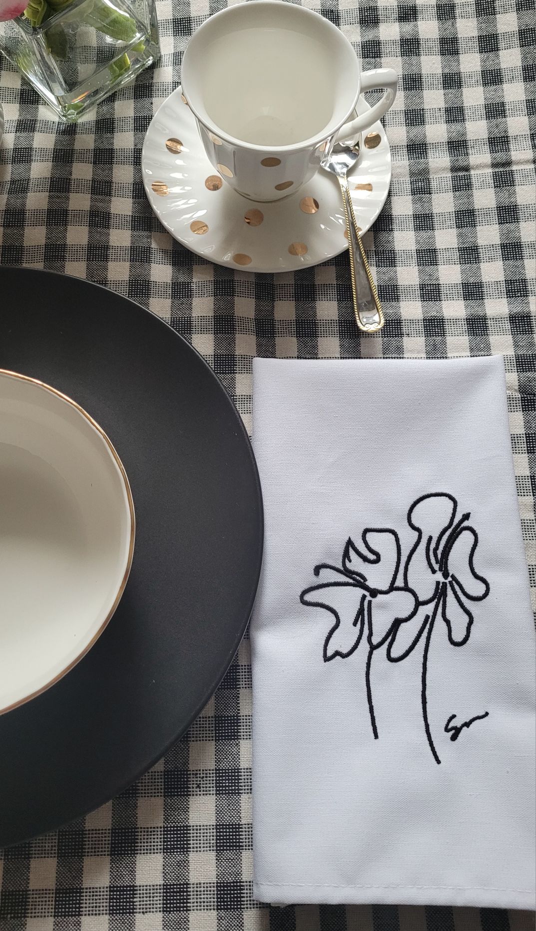 "Pansy" Signature Napkin